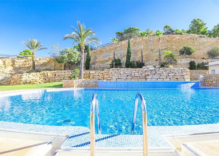 Apartamento de Lujo con terraza privada y vistas al mar en Torre Lúgano