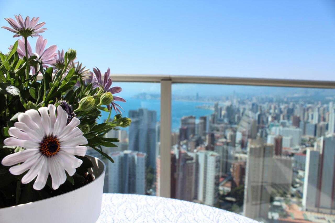 Apartamento De Lujo Con Terraza Privada Y Vistas Al Mar En Torre Lúgano